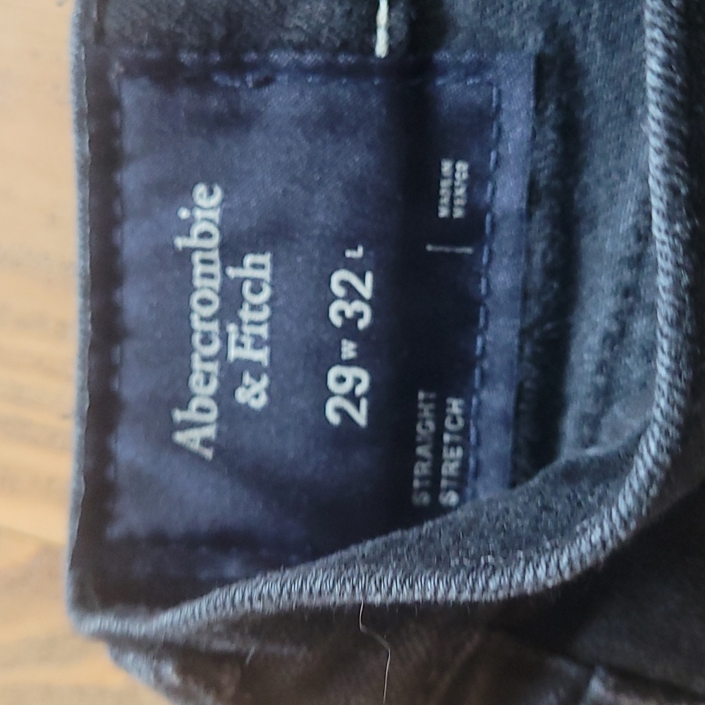 Jeans - Picture 2 of 4